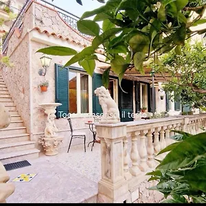 Apartment Donna Rosa - Your In 